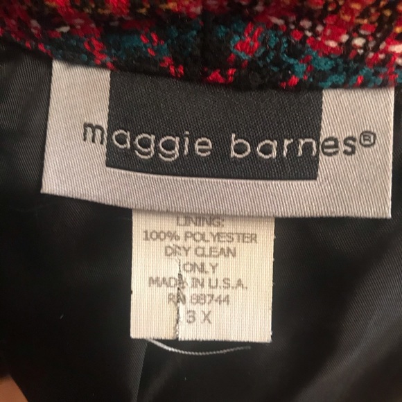 Blazer - Picture 3 of 3